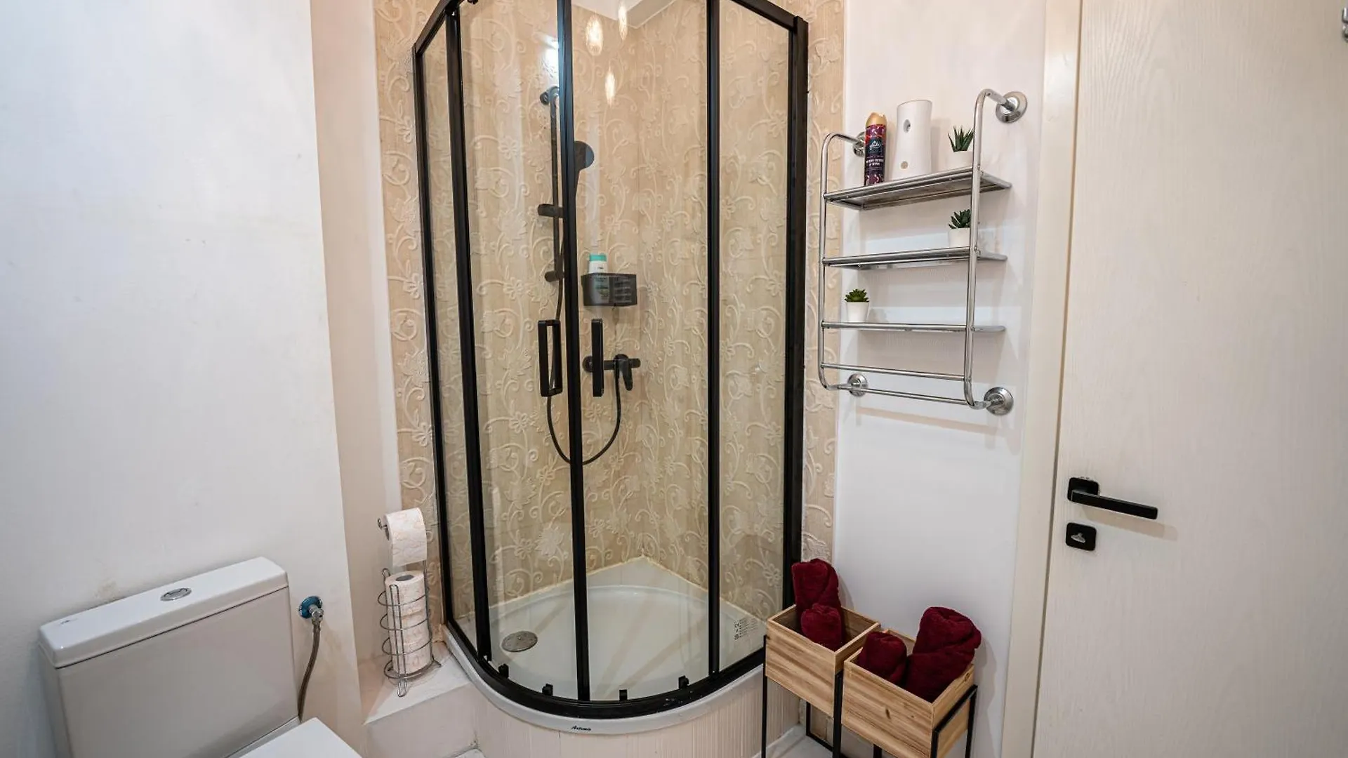 Cozy Two Room Apartment - Heart Of The City - Victoriei 2, Old Town Bukareszt