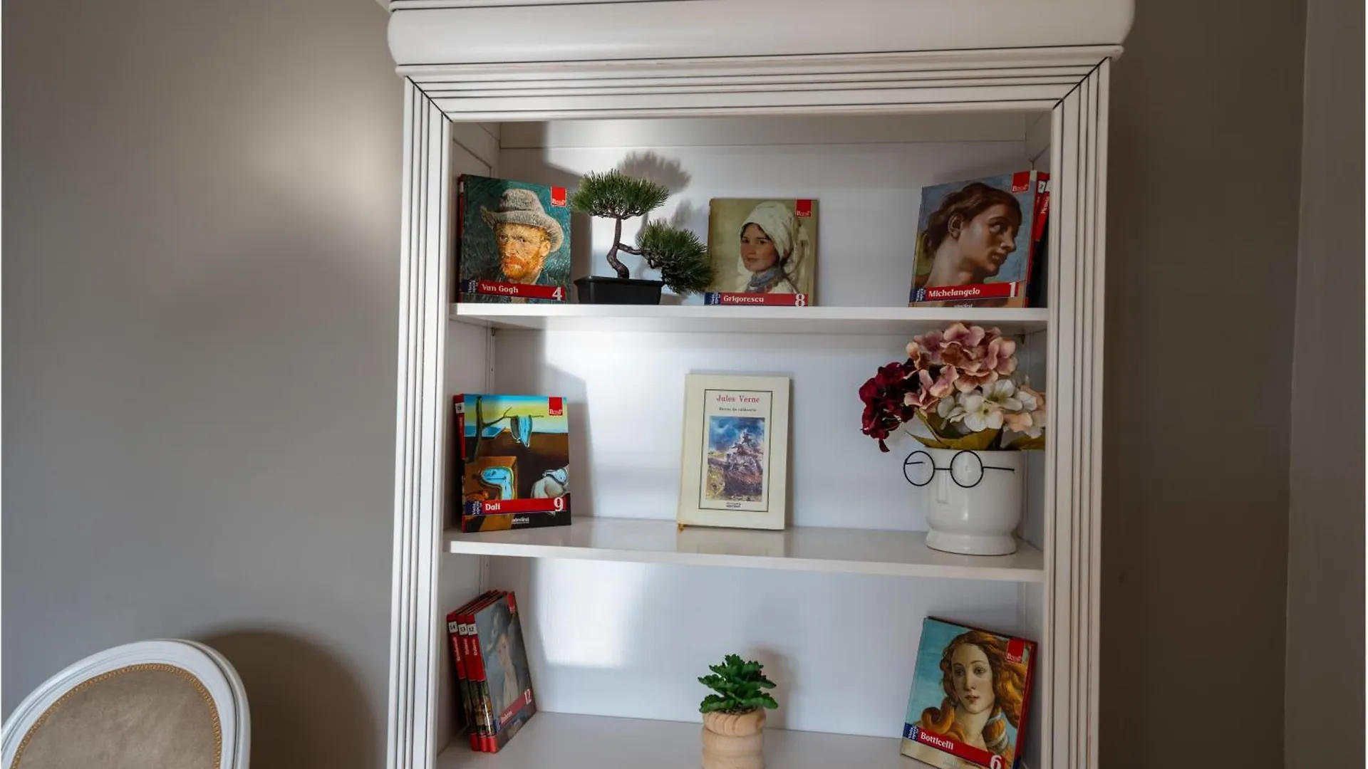 Cozy Two Room Apartment - Heart Of The City - Victoriei 2, Old Town Bucharest Romania